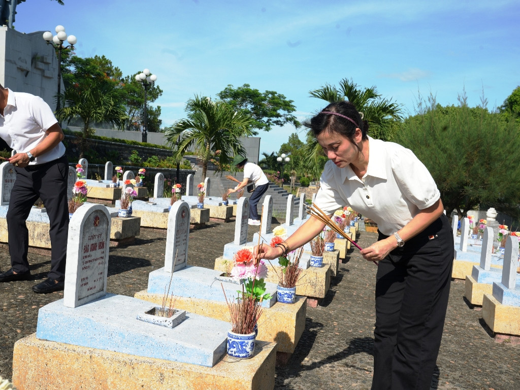 ROX Group khởi động hành trình tháng 7 tri ân ảnh 14