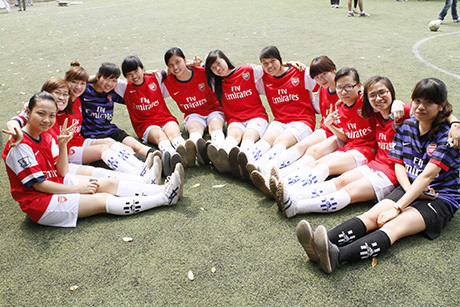 Các đội bóng xếp hình kỷ niệm