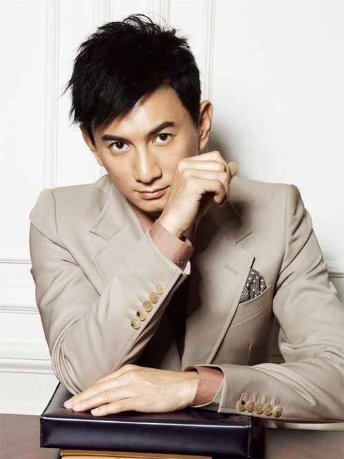 Từ rửa xe, nhặt rác đến tài tử hot nhất làng giải trí ảnh 3