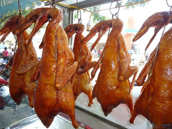 Nguy cơ ung thư từ hương liệu tẩm ướp cho ngan, vịt nướng