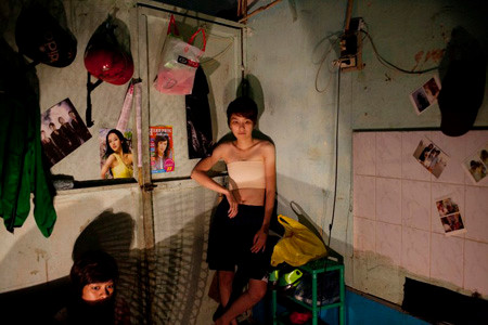 Cặp đôi này chênh nhau 3 tuổi. Họ yêu nhau được 4 năm và đang sống tại TP HCM.