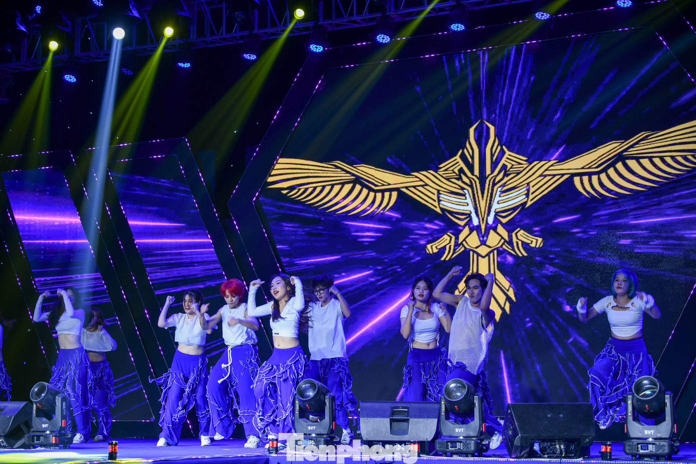 Những tiết mục nhảy luôn làm nóng sân khấu.