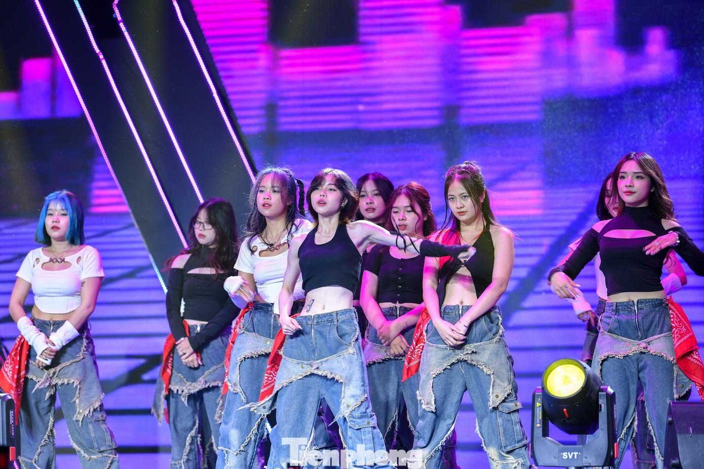 Sinh viên được thỏa sức thể hiện cá tính trên sân khấu.