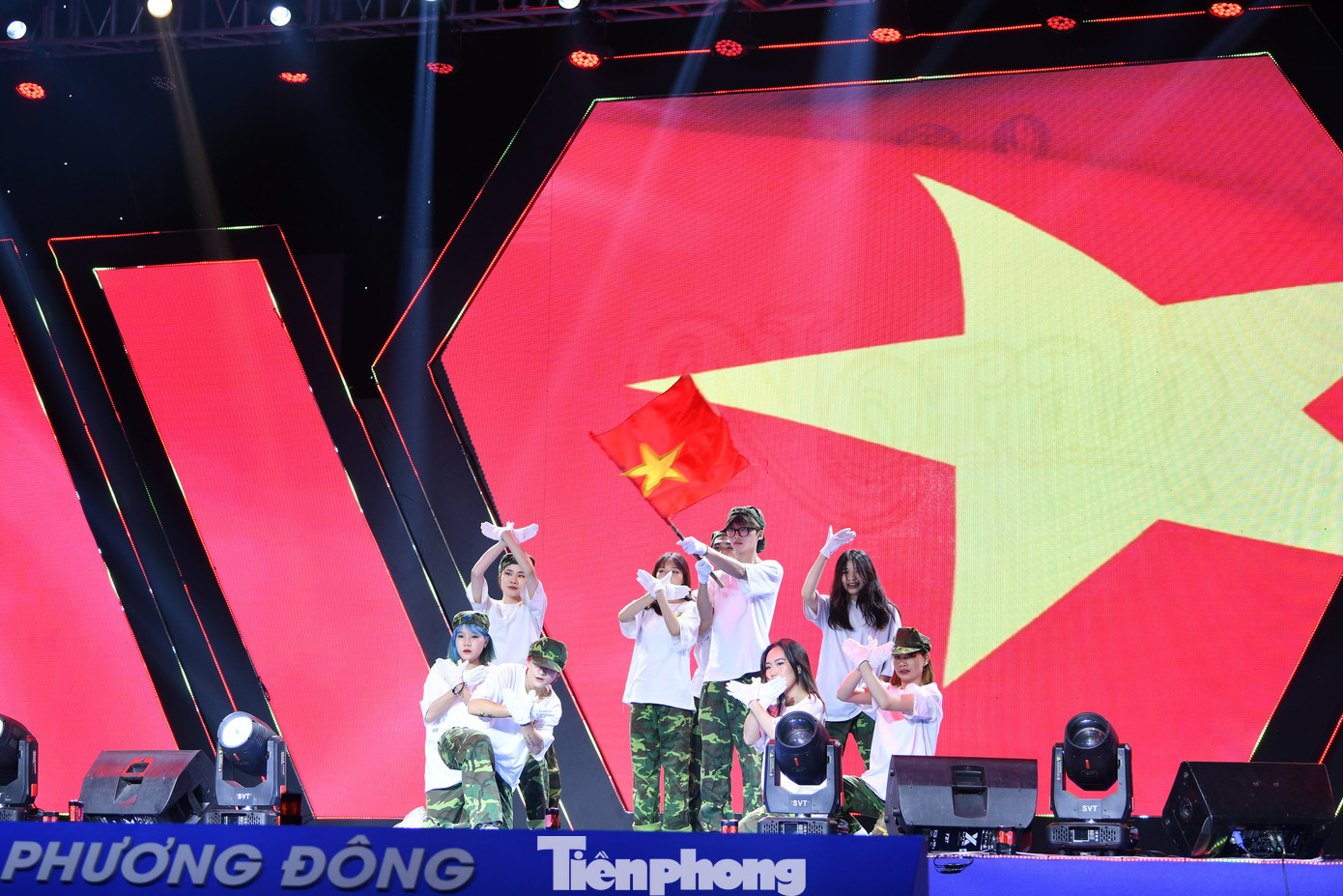 Đặc biệt là những tiết mục hát rap, nhảy hip hop được các bạn sinh viên trình diễn chuyên nghiệp trong chương trình.