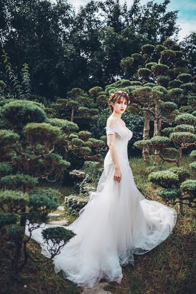 Hương Giang Idol chụp ảnh cưới bên “trai lạ” ảnh 3