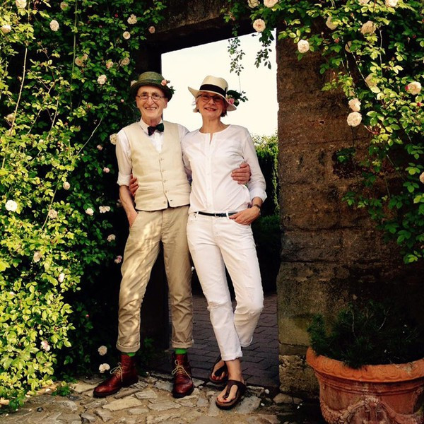 Cụ ông gây 'sốt' vì phong cách ăn mặc sành điệu ở tuổi 70 ảnh 2