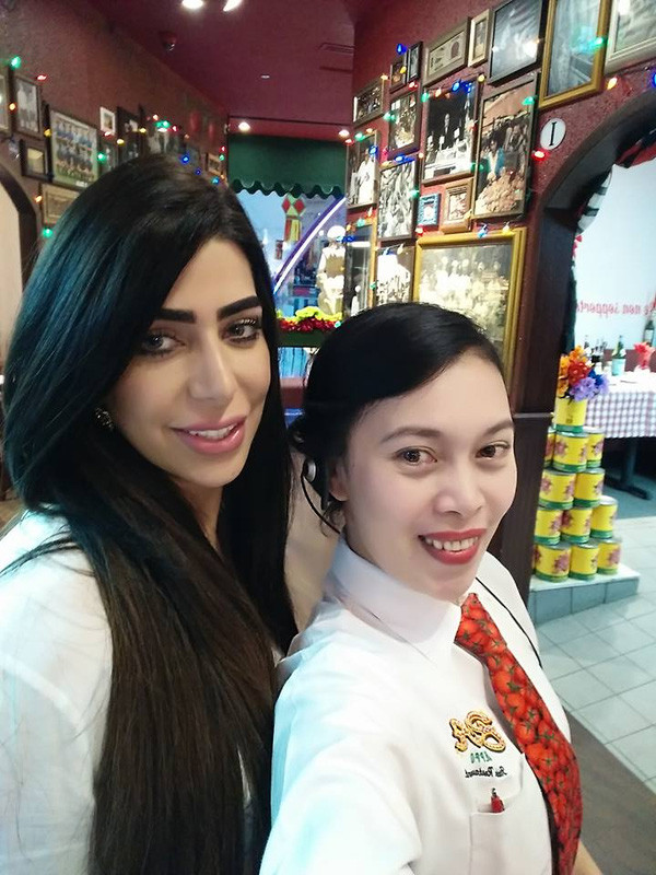 Nhan sắc gây thất vọng của bạn gái 'trai đẹp bị trục xuất' Omar ảnh 3