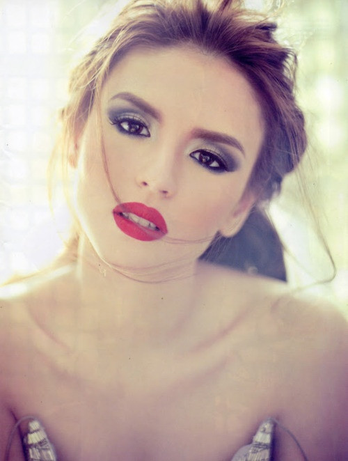 Vẻ quyến rũ 'mê đắm' của mỹ nhân đẹp nhất Philippines ảnh 3