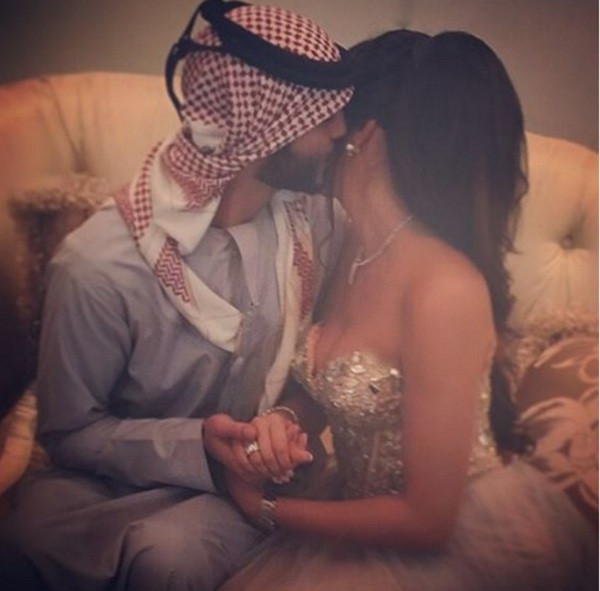 Nhan sắc gây thất vọng của bạn gái 'trai đẹp bị trục xuất' Omar ảnh 7