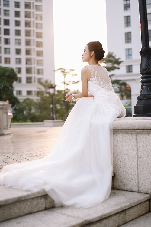 Vẻ đẹp mong manh của MC Quỳnh Chi khi hoá thành cô dâu ảnh 6