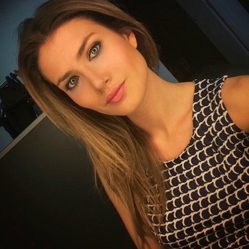 Nhan sắc gây tranh cãi của Tân Hoa hậu Thế Giới 2015 ảnh 10