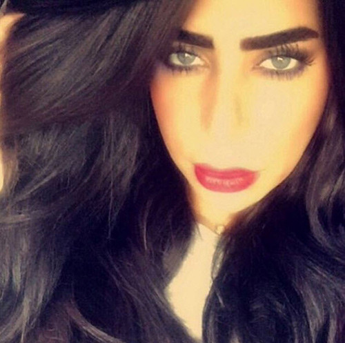 Nhan sắc gây thất vọng của bạn gái 'trai đẹp bị trục xuất' Omar ảnh 2