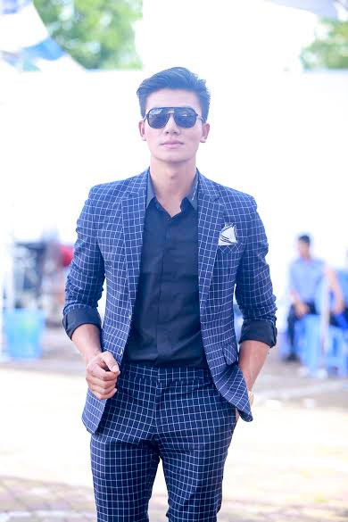 Hiếu Nguyễn - Công Vinh đối lập phong cách khi tâng bóng ảnh 4