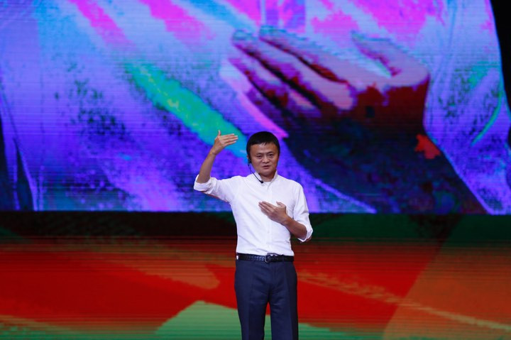 Tỷ phú Jack Ma chúc giới trẻ Việt Nam luôn tiến về phía trước ảnh 10