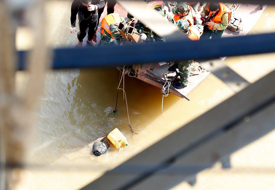 Di dời quả bom gần cầu Long Biên về Bắc Giang để hủy nổ ảnh 5