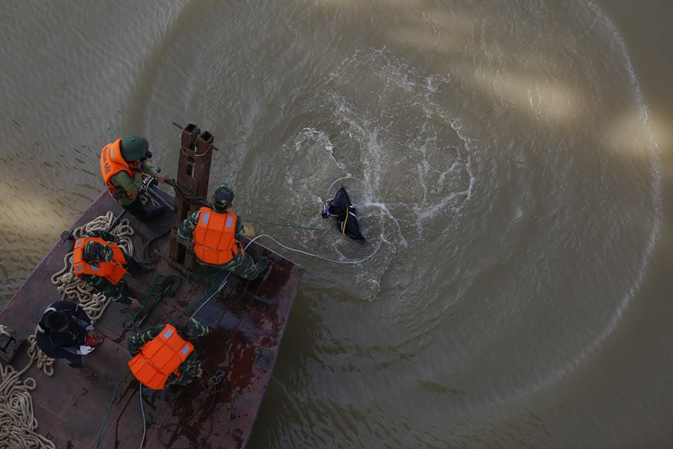 Di dời quả bom gần cầu Long Biên về Bắc Giang để hủy nổ ảnh 4