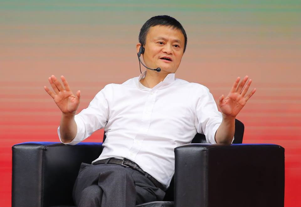 Tỷ phú Jack Ma chúc giới trẻ Việt Nam luôn tiến về phía trước ảnh 8