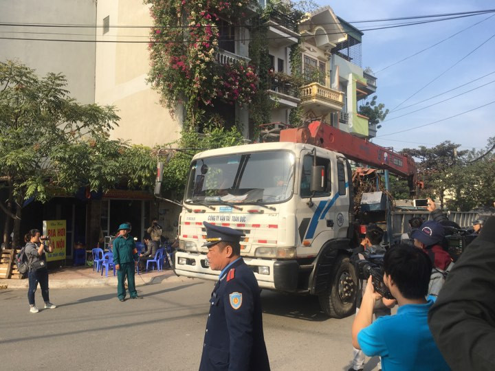 Di dời quả bom gần cầu Long Biên về Bắc Giang để hủy nổ ảnh 10