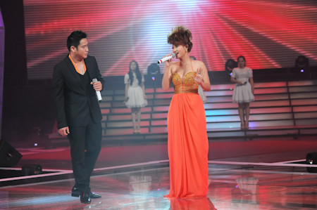 Giọng ca được khen là "Tenor thiến" của Minh Tiệp rất khó nghe. Giọng ca được khen là