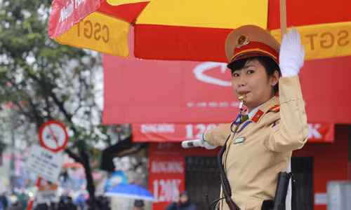Nữ CSGT Hà Nội. Ảnh minh họa: Minh Đức