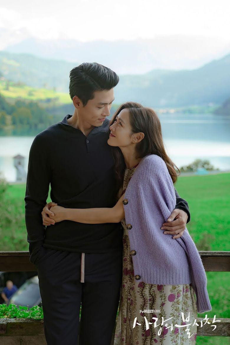 Hyun Bin và Son Ye Jin "phim giả, tình thật". Hyun Bin và Son Ye Jin "phim giả, tình thật".