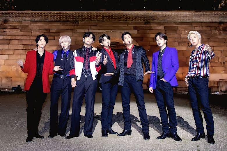 1. BTS: Không bất ngờ khi BTS đứng đầu danh sách. Danh tiếng của nhóm nhạc nhà Hype không chỉ giới hạn ở Hàn Quốc hay châu Á mà được cả thế giới công nhận, đặc biệt ở thị trường khó tính như Mỹ. 1. BTS: Không bất ngờ khi BTS đứng đầu danh sách. Danh tiếng của nhóm nhạc nhà Hype không chỉ giới hạn ở Hàn Quốc hay châu Á mà được cả thế giới công nhận, đặc biệt ở thị trường khó tính như Mỹ.