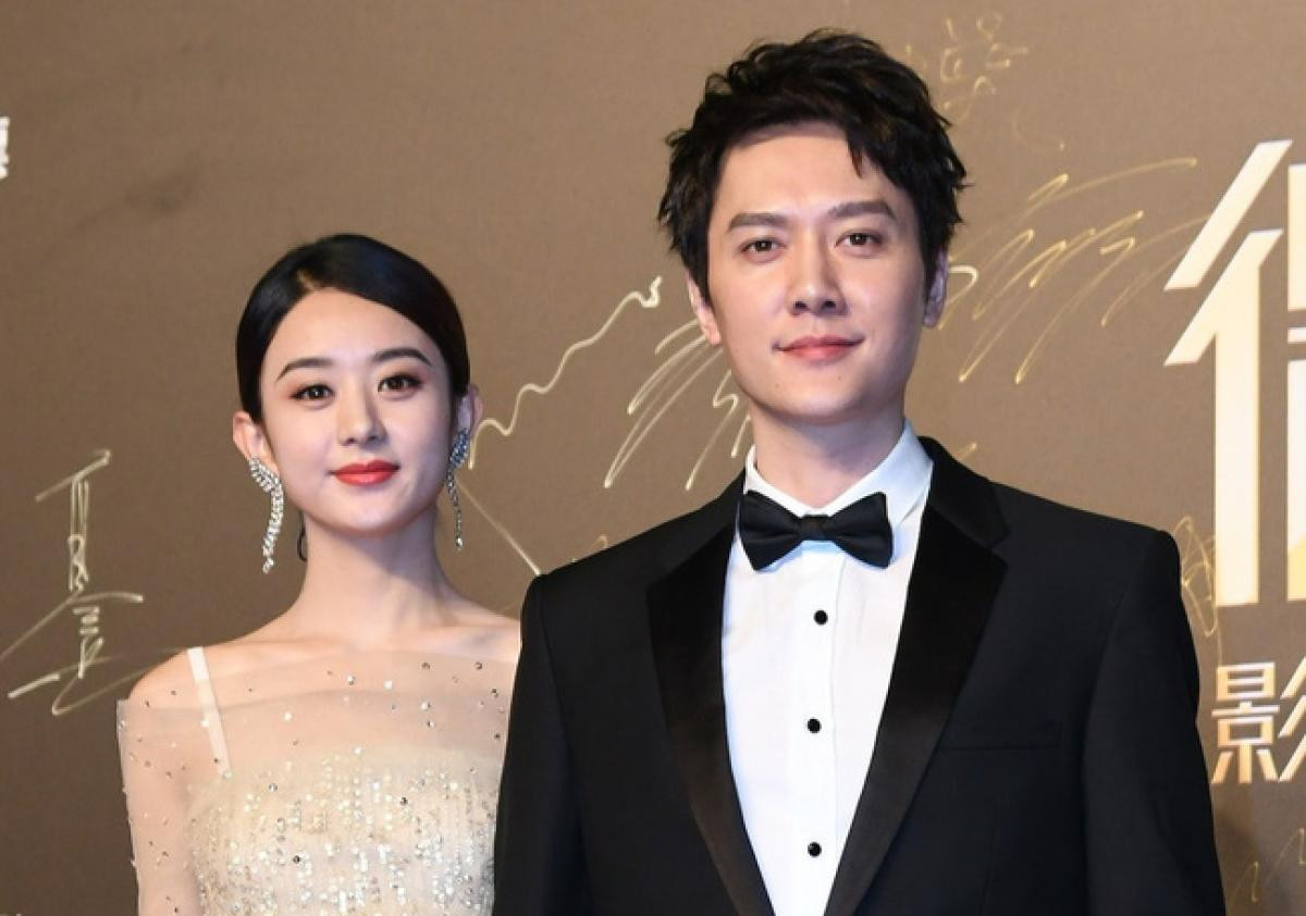 Triệu Lệ Dĩnh vướng nghi vấn tái hợp Phùng Thiệu Phong. Triệu Lệ Dĩnh vướng nghi vấn tái hợp Phùng Thiệu Phong.