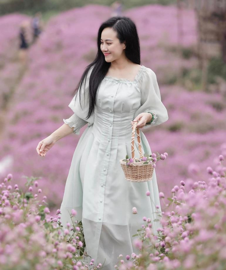 Nhan sắc của nữ BTV vẫn khiến nhiều người mê đắm (Ảnh: Minh Thức).