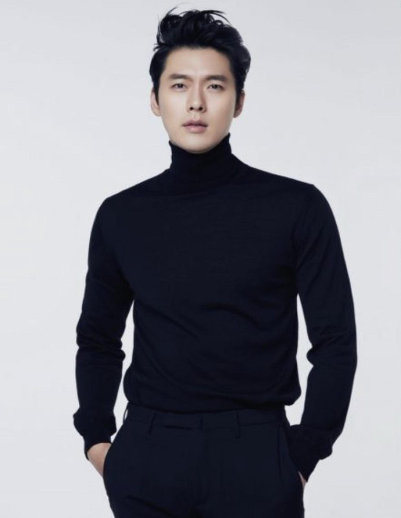 2. Hyun Bin: Ngôi sao "Hạ cánh nơi anh" nhận được 3,1% phiếu bầu. Điều khiến người hâm mộ tiếc nuối là bạn diễn kiêm vị hôn thê của anh, "nữ thần" Son Ye Jin, không có tên trong Top 15. 2. Hyun Bin: Ngôi sao "Hạ cánh nơi anh" nhận được 3,1% phiếu bầu. Điều khiến người hâm mộ tiếc nuối là bạn diễn kiêm vị hôn thê của anh, "nữ thần" Son Ye Jin, không có tên trong Top 15.