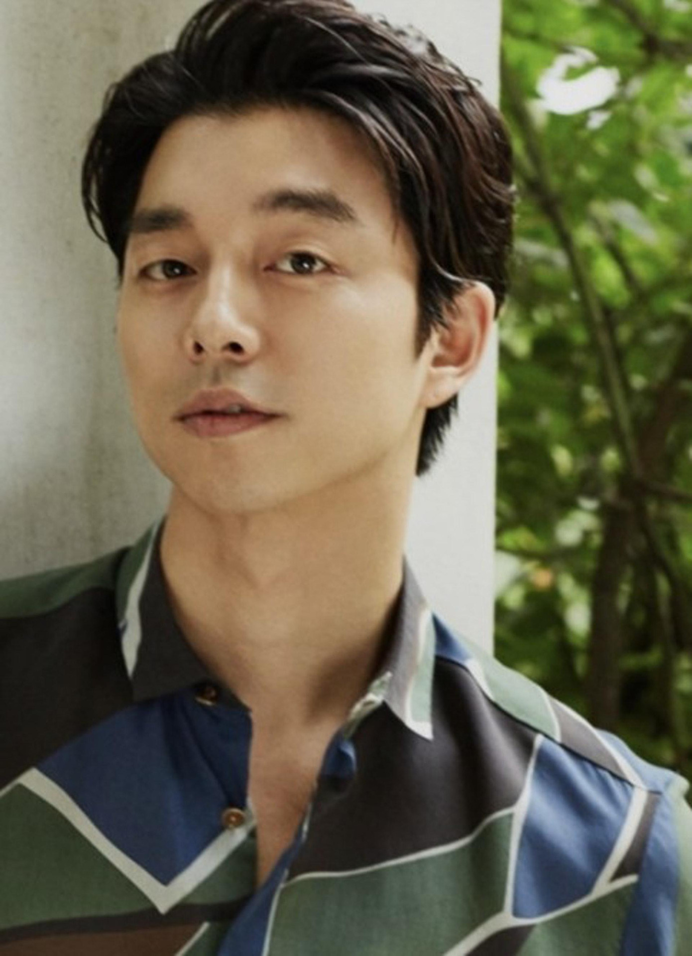 3. Gong Yoo: Tài tử 43 tuổi xếp hạng 3 với 2,8% phiếu bầu. Anh nổi tiếng qua các tác phẩm như "Tiệm cà phê hoàng tử", "Train To Busan", "Yêu tinh" và gần đây nhất là khách mời trong "Trò chơi con mực". 3. Gong Yoo: Tài tử 43 tuổi xếp hạng 3 với 2,8% phiếu bầu. Anh nổi tiếng qua các tác phẩm như "Tiệm cà phê hoàng tử", "Train To Busan", "Yêu tinh" và gần đây nhất là khách mời trong "Trò chơi con mực".