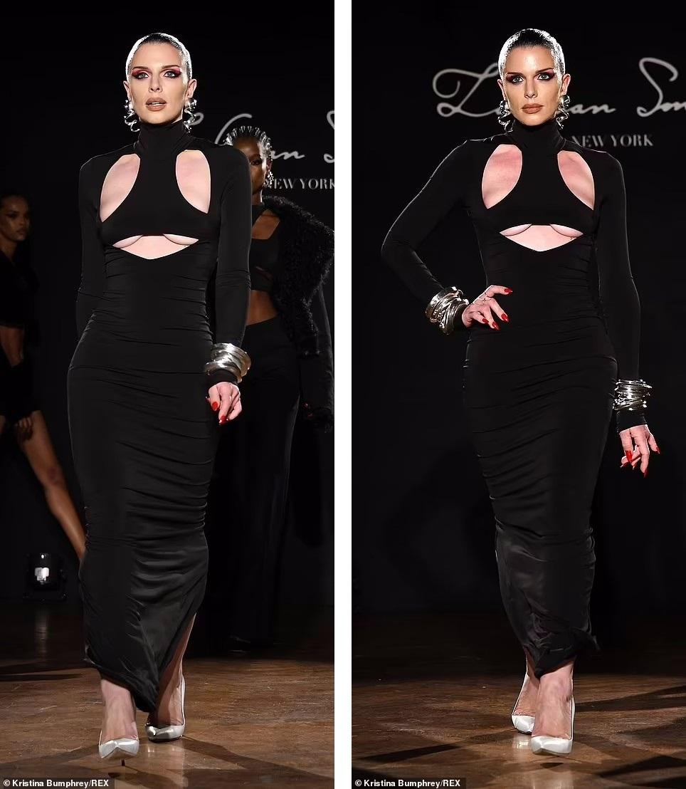 Trong show diễn, người đẹp sinh năm 1990 mặc váy dài đen cao cổ ôm sát người kết hợp giày cao gót màu bạc, vô số vòng tay bạc và bông tai xoắn. Mái tóc vuốt ngược gọn gàng, mắt tím sắc sảo và màu môi trầm.