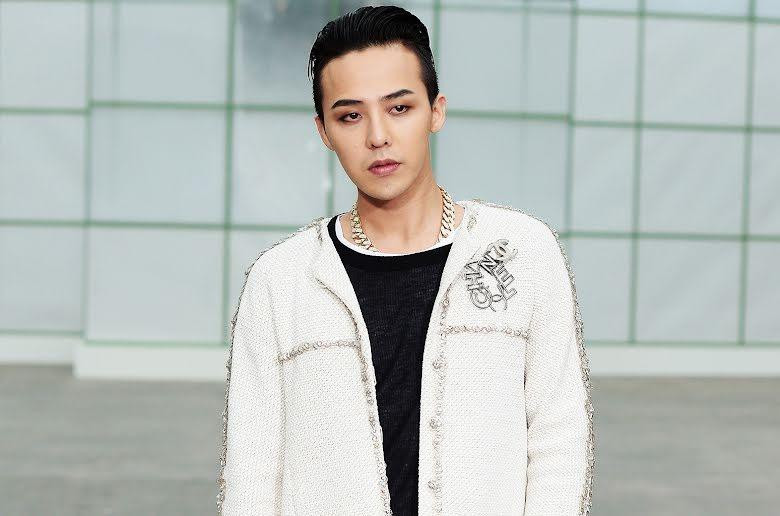 10. G-Dragon của BigBang: Ngoài âm nhạc, G-Dragon còn là cái tên có tầm ảnh hưởng trong lĩnh vực thời trang. 10. G-Dragon của BigBang: Ngoài âm nhạc, G-Dragon còn là cái tên có tầm ảnh hưởng trong lĩnh vực thời trang.