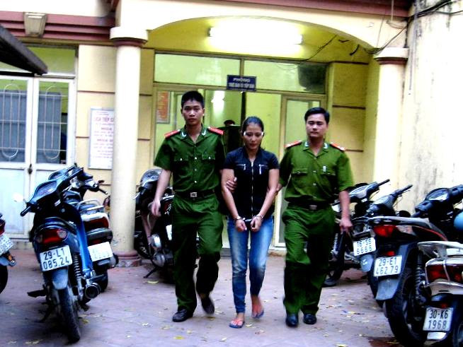 CAP Láng Thượng bắt giữ Nguyễn Thị Thủy. CAP Láng Thượng bắt giữ Nguyễn Thị Thủy