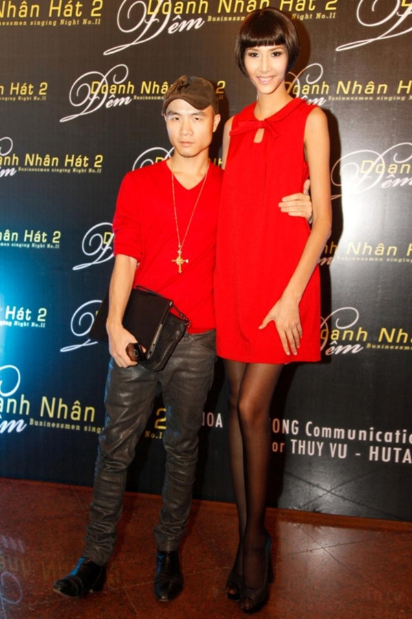 Đỗ Mạnh Cường và các cô học trò yêu quý