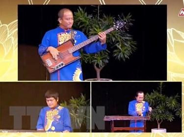 Các nghệ sỹ đoàn Ca múa nhạc dân tộc Bông Sen Các nghệ sỹ đoàn Ca múa nhạc dân tộc Bông Sen