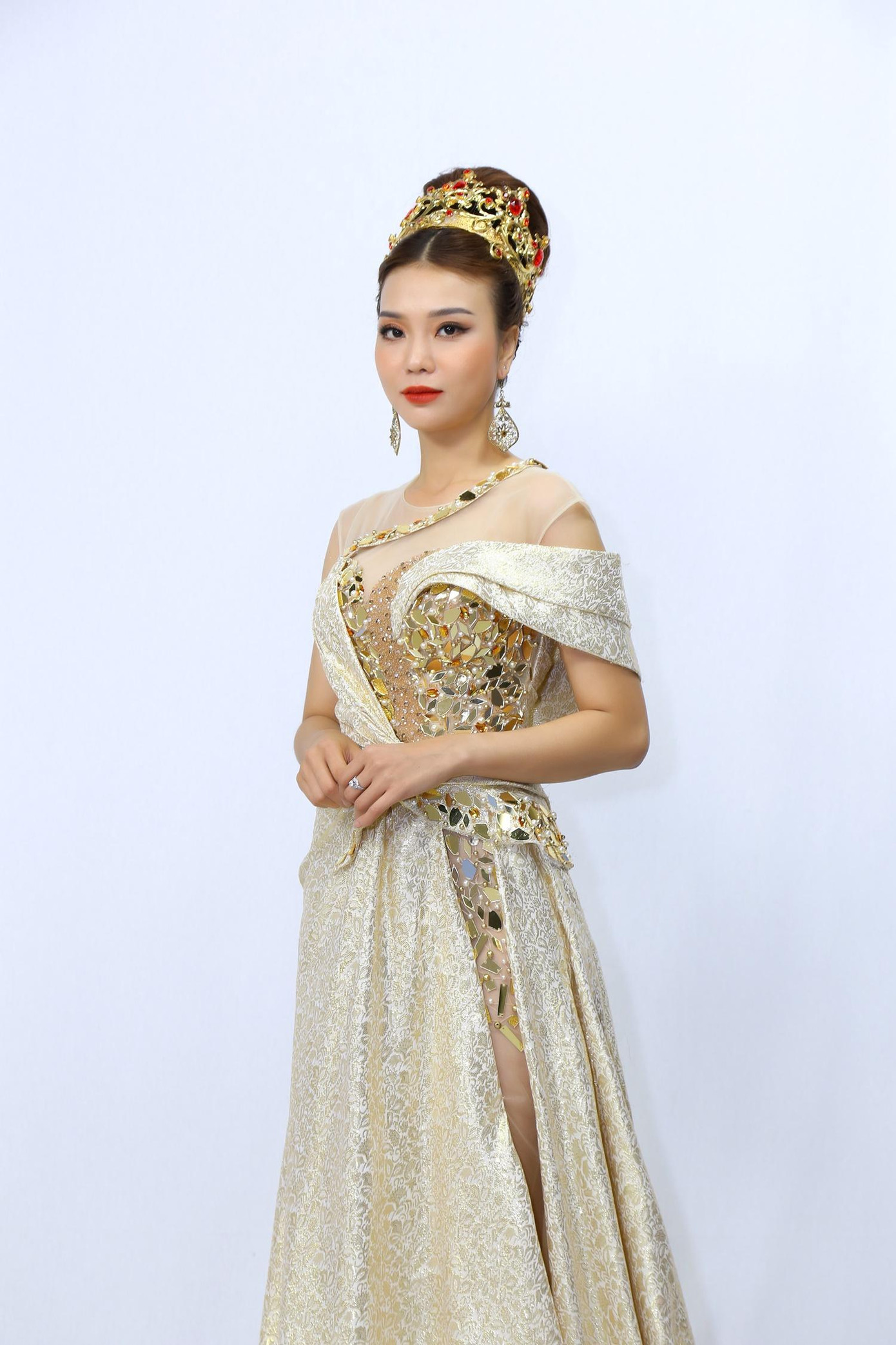 Thái Bảo luôn nỗ lực để sáng trên sân khấu Thái Bảo luôn nỗ lực để sáng trên sân khấu