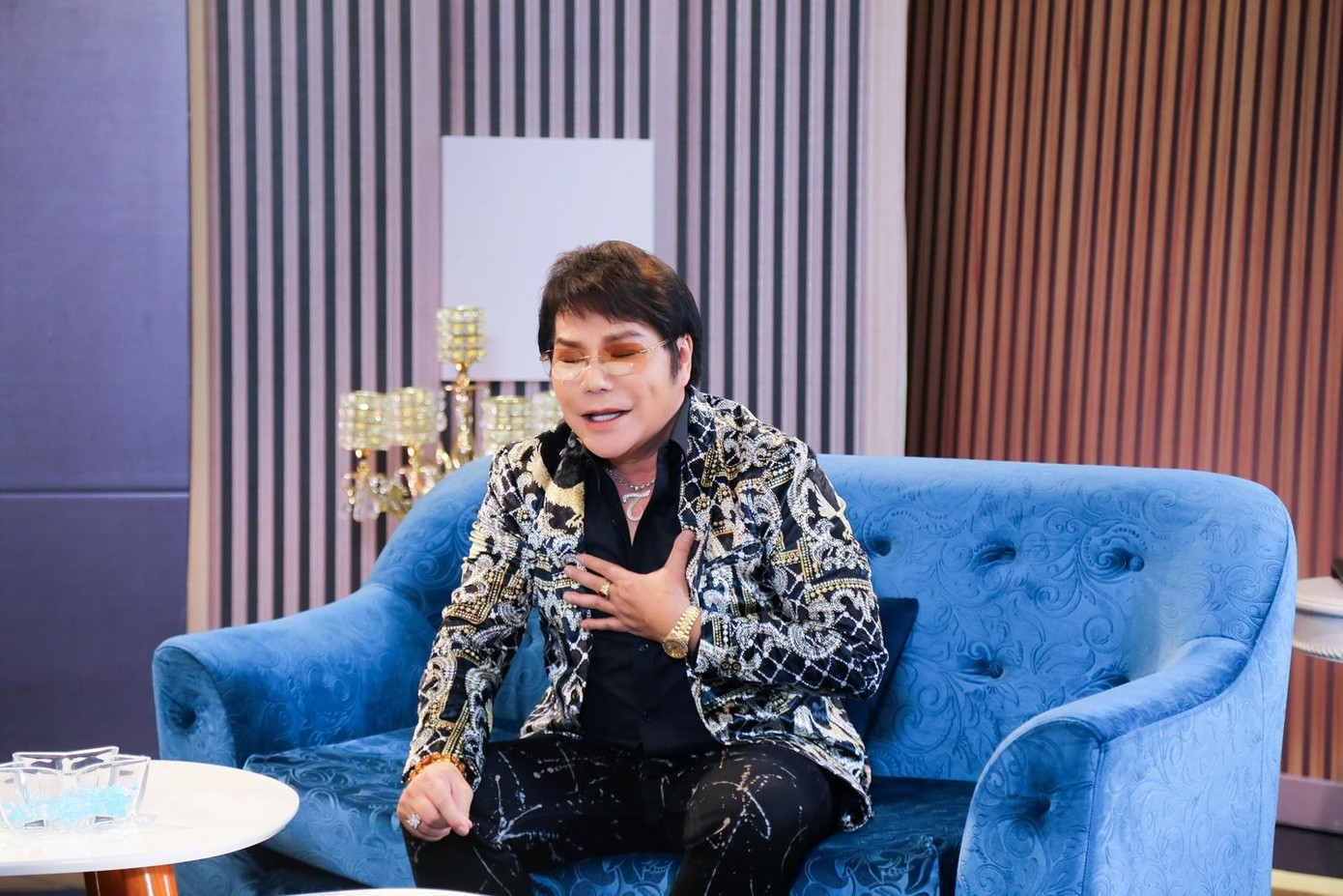 Linh Tâm từng ân hạn vì gia trưởng mà con cái xa các Linh Tâm từng ân hạn vì gia trưởng mà con cái xa các