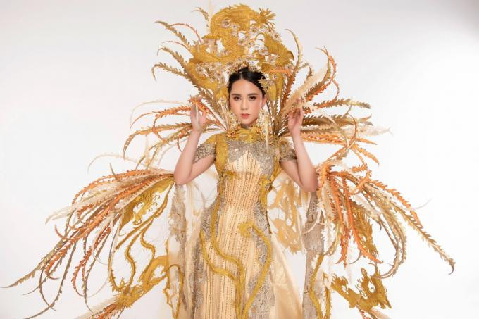 Bộ trang phục truyền thống mang thông điệp bảo vệ môi trường