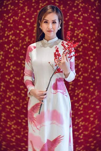 Ca sỹ Võ Hạ Trâm