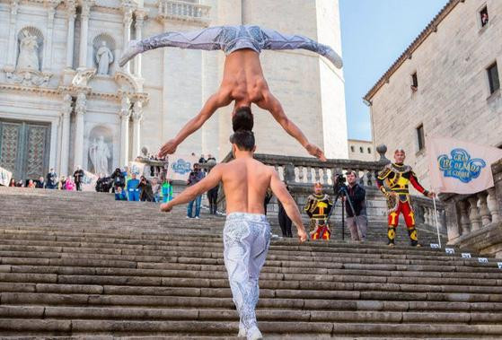 Anh em Quốc Cơ- Quốc Nghiệp lập kỷ lục thế giới năm 2017 Anh em Quốc Cơ- Quốc Nghiệp lập kỷ lục thế giới năm 2017