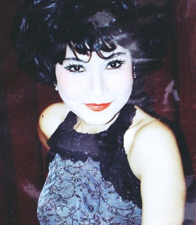 Bo Bo Hoàng hồi tre