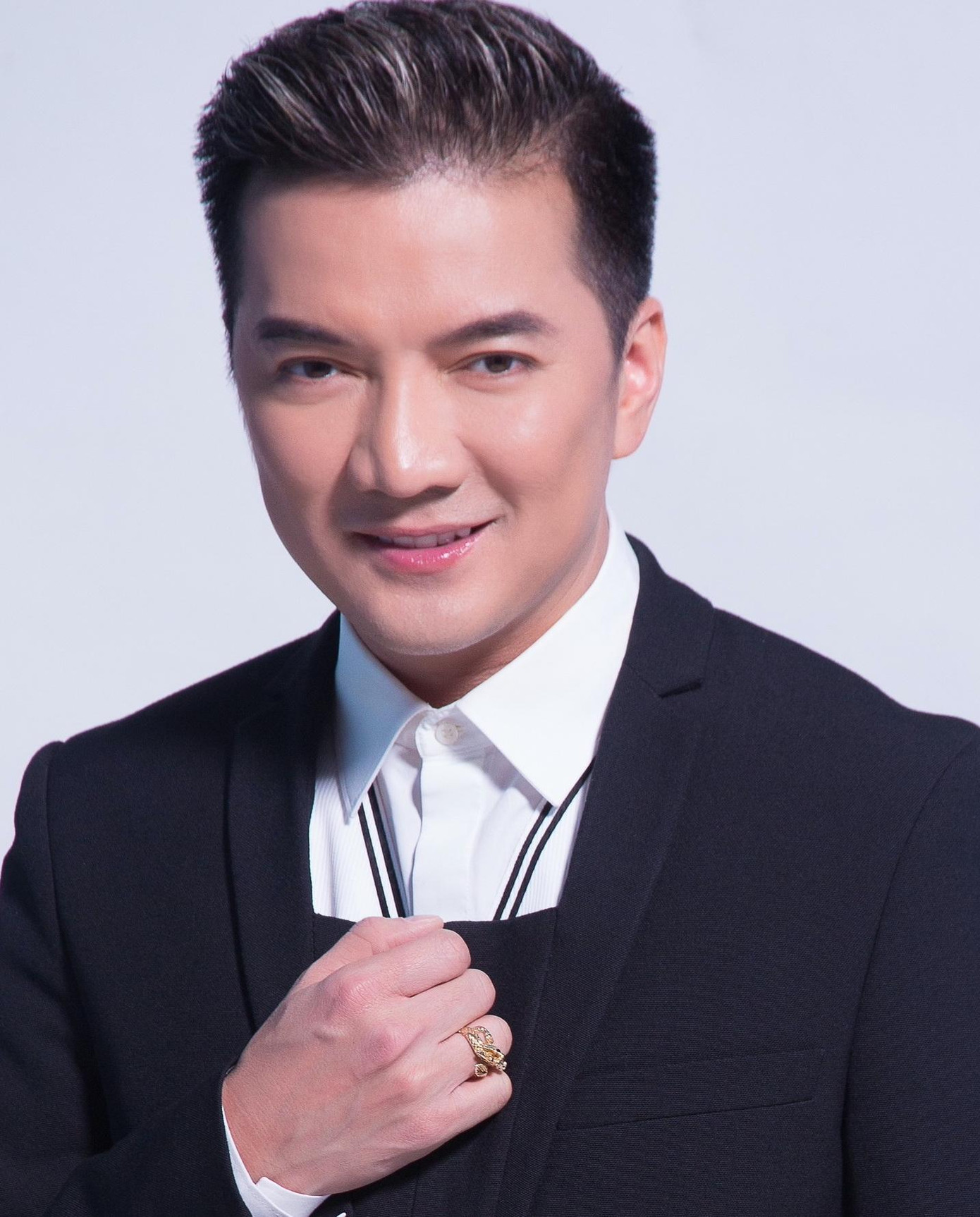 Ca sỹ Đàm Vĩnh Hưng