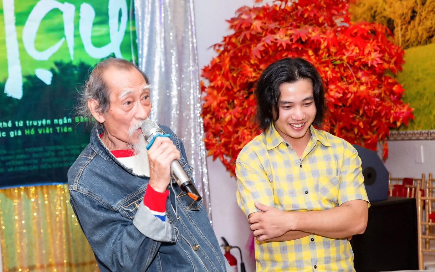 NSƯT- Nhà giáo ƯT Mạnh Dung trong buổi ra mắt phim NSƯT- Nhà giáo ƯT Mạnh Dung trong buổi ra mắt phim