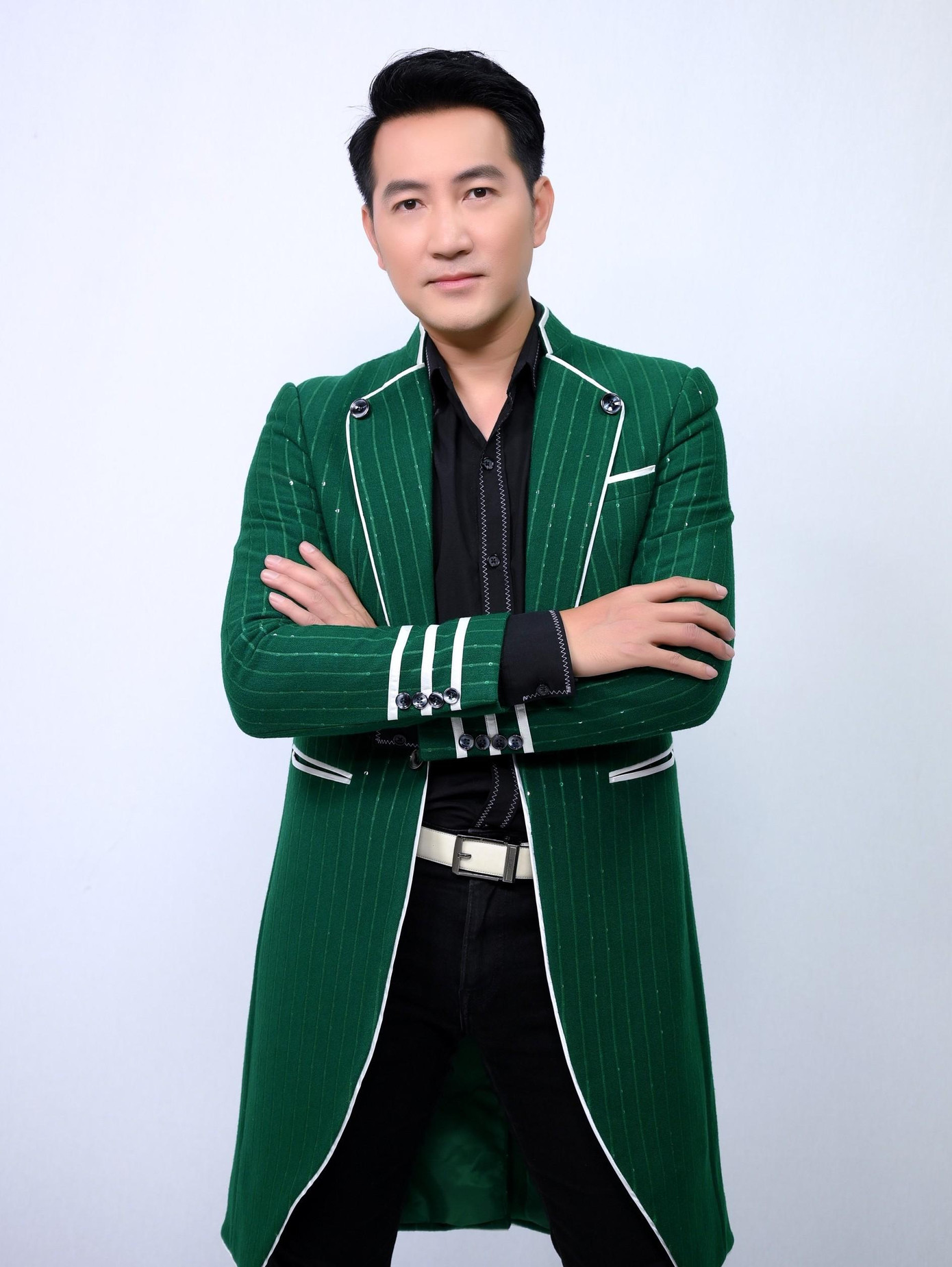 Ca sỹ Nguyễn Phi Hùng