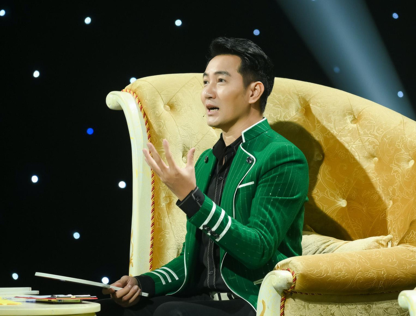 Nam ca sỹ chia sẻ về đời sống tình cảm của mình