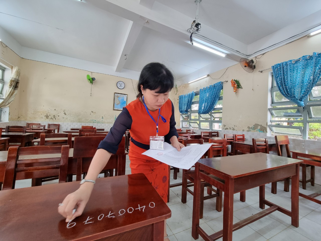 CẬP NHẬT: Kết thúc thi văn, thí sinh tự tin đạt điểm cao ảnh 63