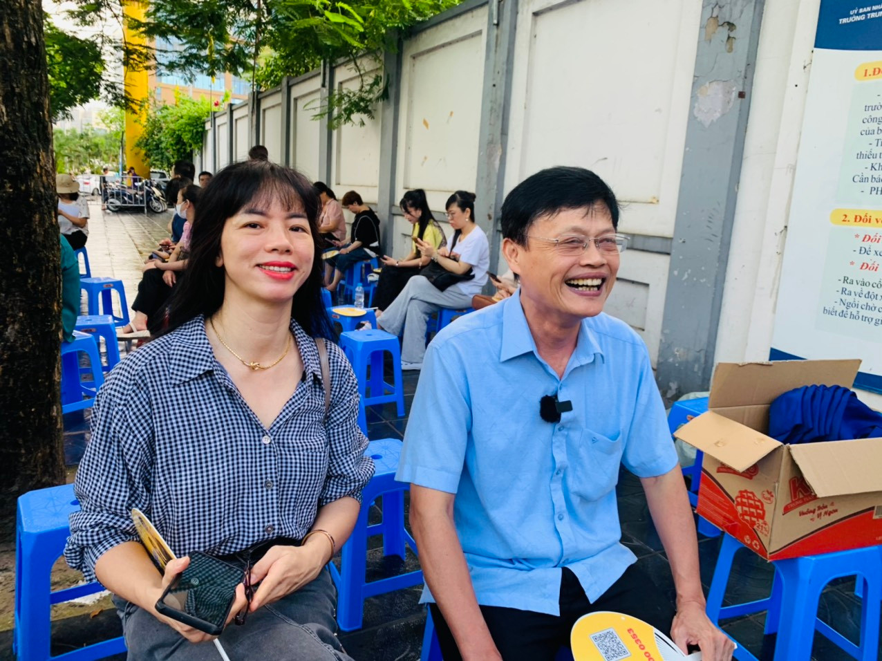 CẬP NHẬT: Kết thúc thi văn, thí sinh tự tin đạt điểm cao ảnh 68