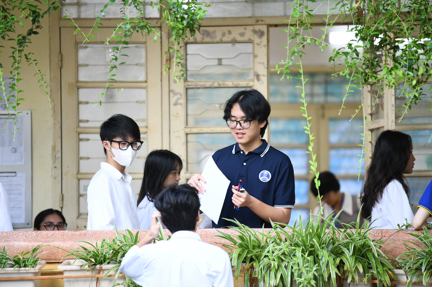 CẬP NHẬT: Kết thúc thi văn, thí sinh tự tin đạt điểm cao ảnh 51