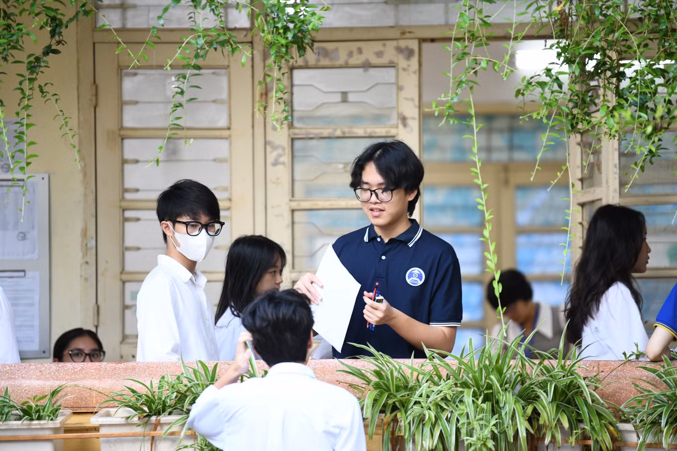 CẬP NHẬT: Kết thúc thi văn, thí sinh tự tin đạt điểm cao ảnh 51
