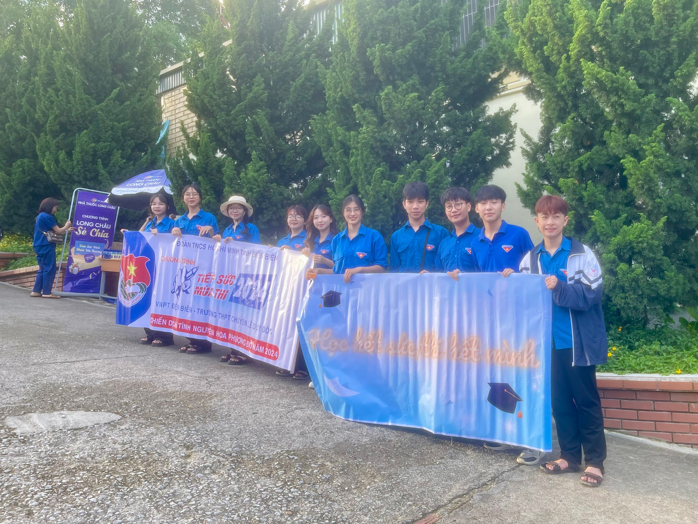 CẬP NHẬT: Kết thúc thi văn, thí sinh tự tin đạt điểm cao ảnh 78